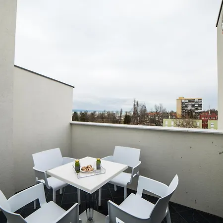 Pr1mo Apartment